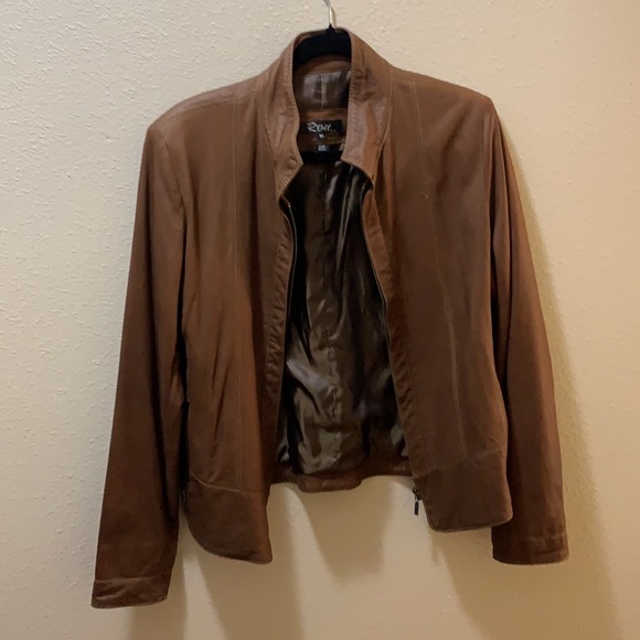 Gorgeous!!!  Barely worn and too small now - Picture 5 of 5